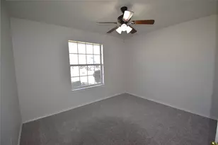 808 Royal Oak Ln, Burleson, TX 76028 - Photo 27