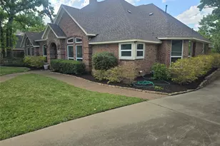 2954 Woodland Hills Dr, Grapevine, TX 76051 - Photo 3