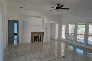 2954 Woodland Hills Dr, Grapevine, TX 76051 - Photo 7