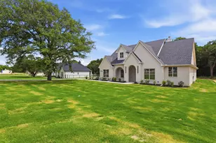 1004 Arbor Vista, Azle, TX 76020 - Photo 3