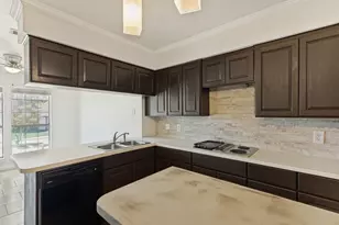 8400 Golf Club Cir, Fort Worth, TX 76179 - Photo 9