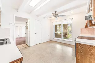 3705 Flamingo Ln, Irving, TX 75062 - Photo 7