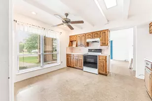 3705 Flamingo Ln, Irving, TX 75062 - Photo 7