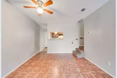 600 Grand Avenue #112, Arlington, TX 76010 - Photo 5
