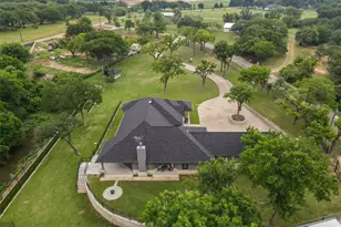 2100 Gene Ct, Granbury, TX 76048 - Photo 35