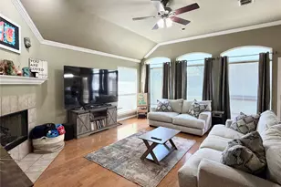 1817 Arrow Wood Dr, Flower Mound, TX 75028 - Photo 3