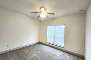 490 Oak Crk Dr, Lavon, TX 75166 - Photo 5
