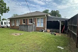 406 Walnut St, Forreston, TX 76041 - Photo 7
