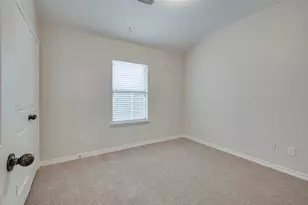 15036 Seventeen Lakes Blvd, Fort Worth, TX 76262 - Photo 21