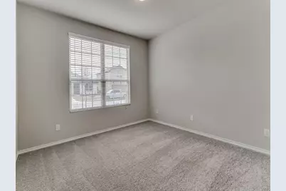 920 Ravenwood Lane, Van Alstyne, TX 75495 - Photo 9