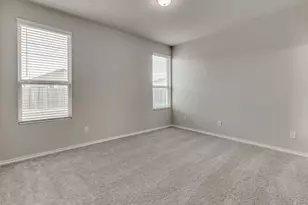 920 Ravenwood Ln, Van Alstyne, TX 75495 - Photo 7