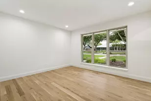 4426 Laren Ln, Dallas, TX 75244 - Photo 19