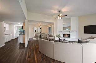 7318 Emory Oak Ln, Dallas, TX 75249 - Photo 3