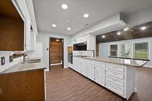 4270 Sir Lancelot Cir, Midlothian, TX 76065 - Photo 15