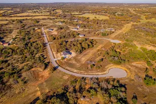 237 Jefferson Way, Weatherford, TX 76088 - Photo 3