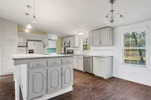 202 Forgotten Ln, Mabank, TX 75156 - Photo 5