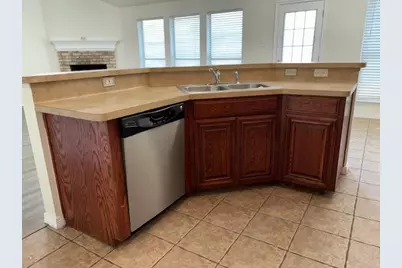 557 Marybeth Drive, Burleson, TX 76028 - Photo 9