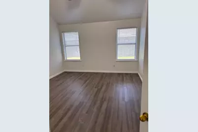 557 Marybeth Drive, Burleson, TX 76028 - Photo 5