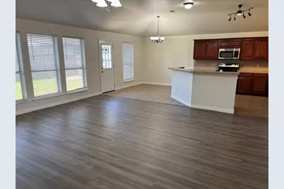 557 Marybeth Drive, Burleson, TX 76028 - Photo 7