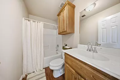 402 Robertson Street, Collinsville, TX 76233 - Photo 9