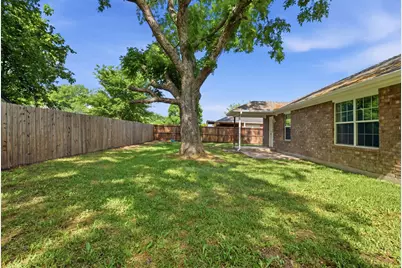 402 Robertson Street, Collinsville, TX 76233 - Photo 31