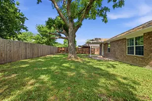 402 Robertson St, Collinsville, TX 76233 - Photo 31