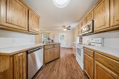 402 Robertson Street, Collinsville, TX 76233 - Photo 19