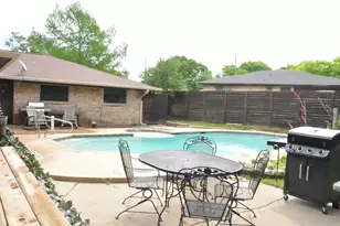 304 Bennett Cir, DeSoto, TX 75115 - Photo 11