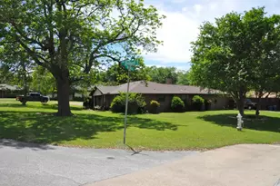 304 Bennett Cir, DeSoto, TX 75115 - Photo 3