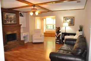 304 Bennett Cir, DeSoto, TX 75115 - Photo 9