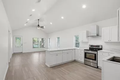 3015 Elinor Street, Fort Worth, TX 76111 - Photo 11