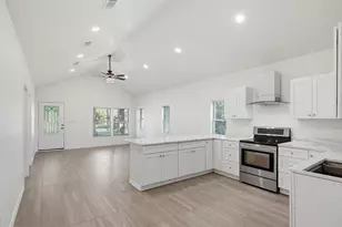 3015 Elinor St, Fort Worth, TX 76111 - Photo 11