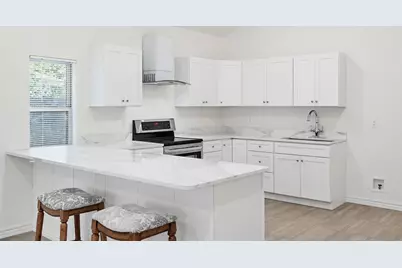 3015 Elinor Street, Fort Worth, TX 76111 - Photo 9