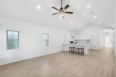 3015 Elinor Street, Fort Worth, TX 76111 - Photo 3
