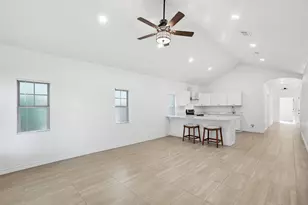 3015 Elinor St, Fort Worth, TX 76111 - Photo 3