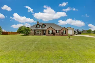 11210 Lake Crest Dr, Sanger, TX 76266 - Photo 1