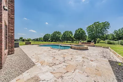 112 Diamond Rose Drive, Burleson, TX 76028 - Photo 3