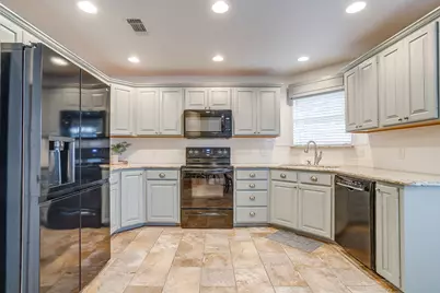 1017 Austin Court, Weatherford, TX 76086 - Photo 17