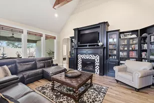 2705 River Path Ct, Burleson, TX 76028 - Photo 9