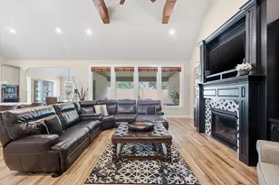 2705 River Path Ct, Burleson, TX 76028 - Photo 7