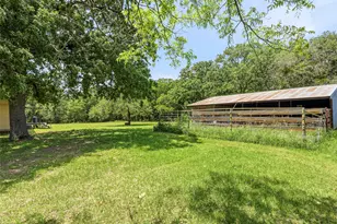 1336 Co Rd 563, Stephenville, TX 76401 - Photo 23