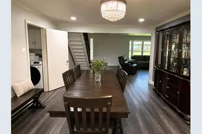 2442 Club Manor Drive, Dallas, TX 75237 - Photo 9