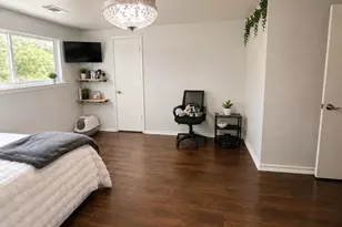 2442 Club Manor Dr, Dallas, TX 75237 - Photo 25