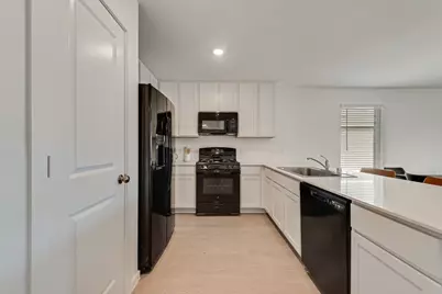 14112 Hammersmith Street, Pilot Point, TX 76258 - Photo 5