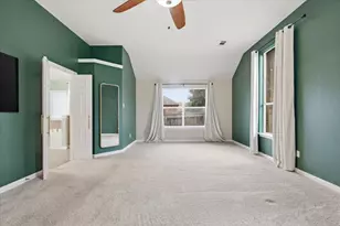 520 E Sandra Ln, Grand Prairie, TX 75052 - Photo 25