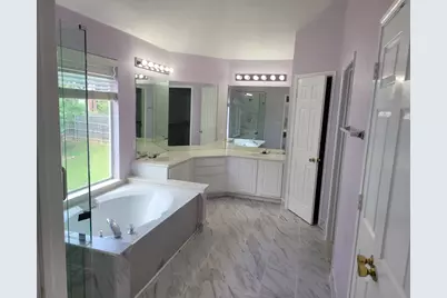 2104 Royal Oak Drive, Bedford, TX 76021 - Photo 17