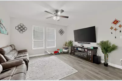 629 Hogan Drive, Denton, TX 76210 - Photo 9