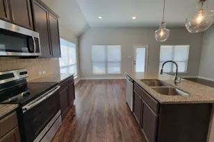 1106 Placid Cir, Waco, TX 76706 - Photo 7