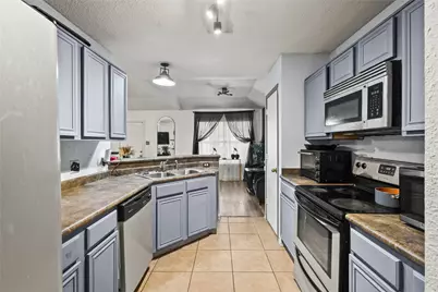 2831 Saint Johns Avenue, Lancaster, TX 75146 - Photo 7