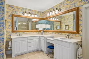 6828 Meadowcreek Dr, Dallas, TX 75254 - Photo 23